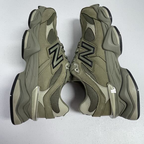 New Balance 9060 Dark Olivine U9060ZGD Size 6 Men Size 7.5 Women Green Workout
